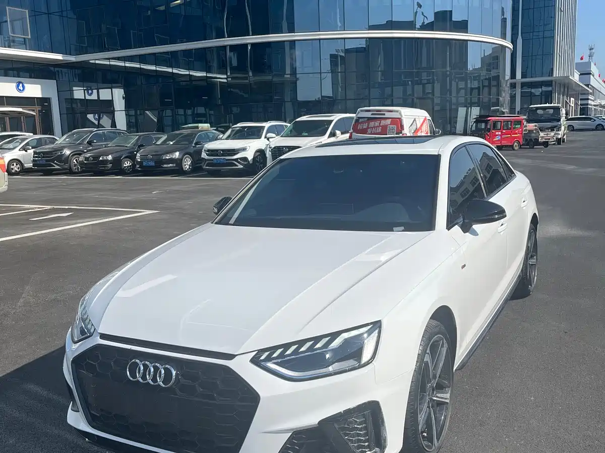 Audi A4L 2024 40 TFSI Fashion Dynamic