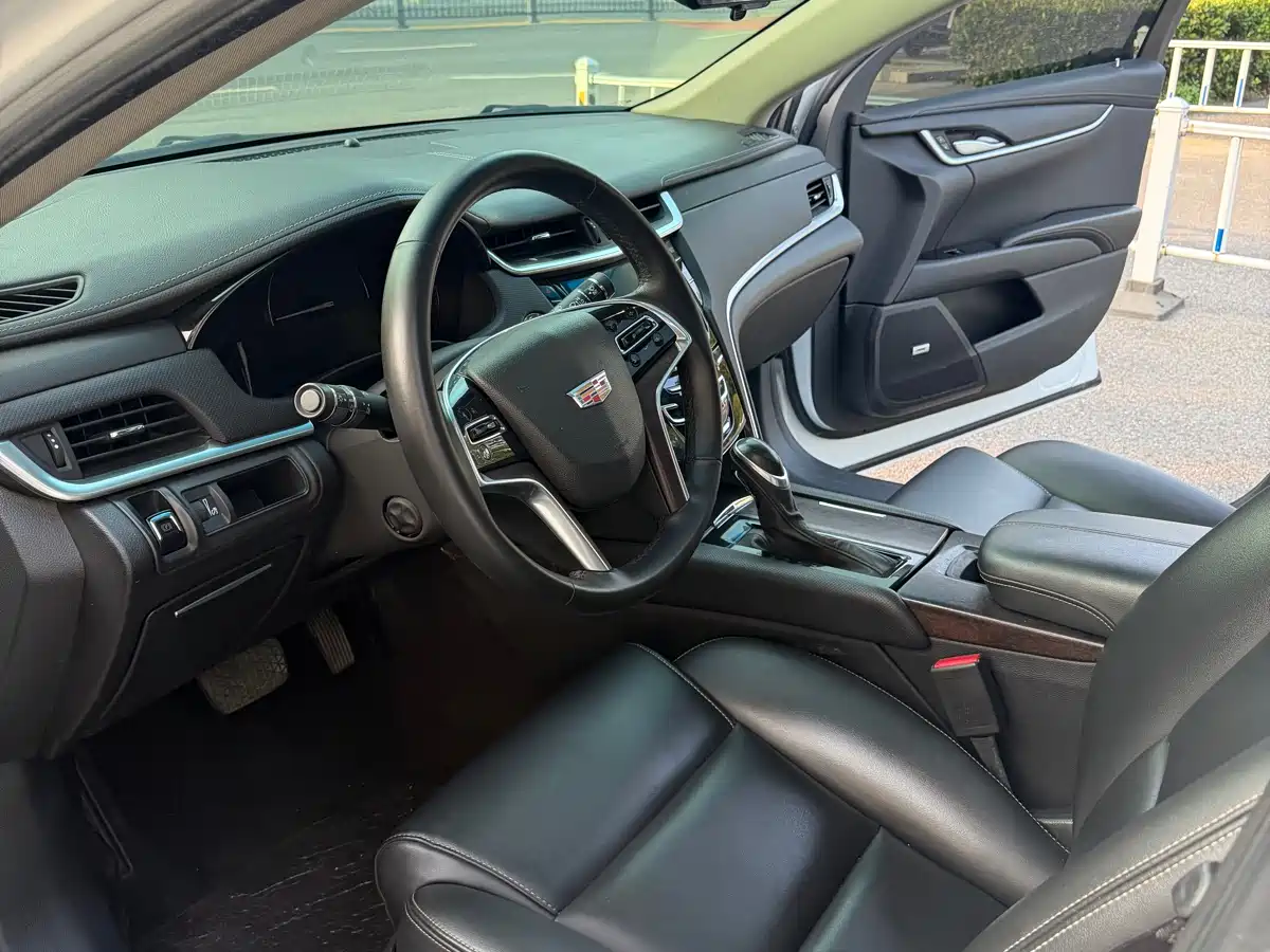 Cadillac XTS 2018 28T Technology фото 9