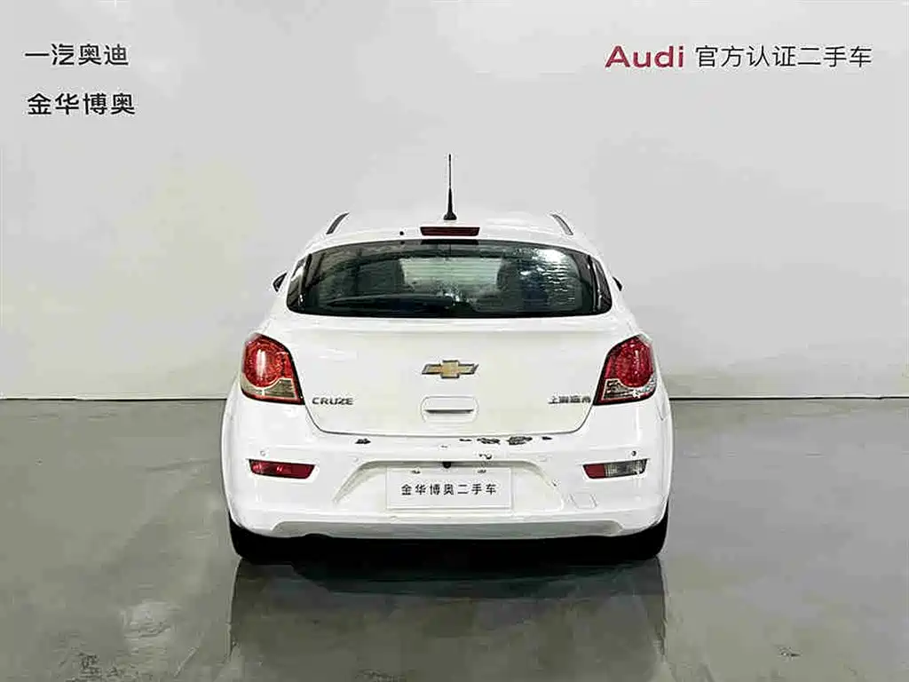 Chevrolet Cruze 2013 Hatchback 1.6L Automatic Luxury фото 5