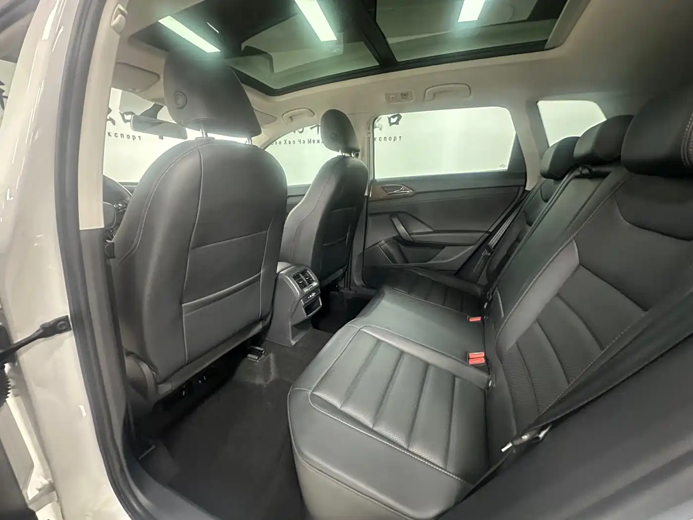 Volkswagen Tharu 2021 280TSI 2WD Luxury Plus фото 9