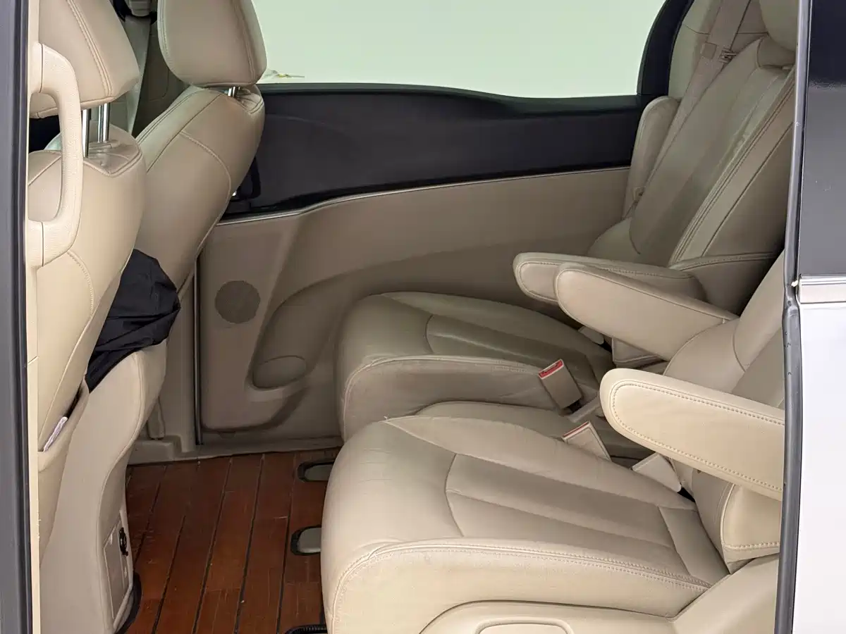Buick GL8 2018 28T Luxury Model China VI фото 18