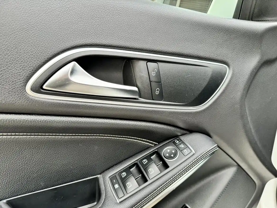 Mercedes-Benz CLA (Import) 2018 CLA 200 Dynamic Edition фото 14