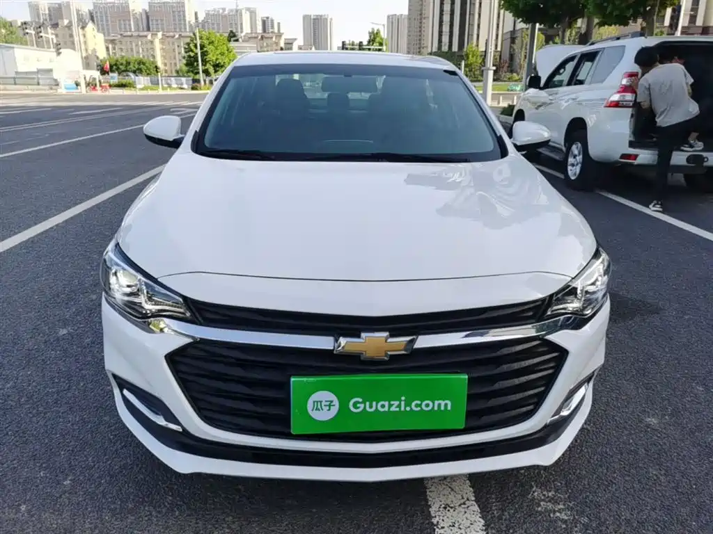 CHEVROLET CRUZE