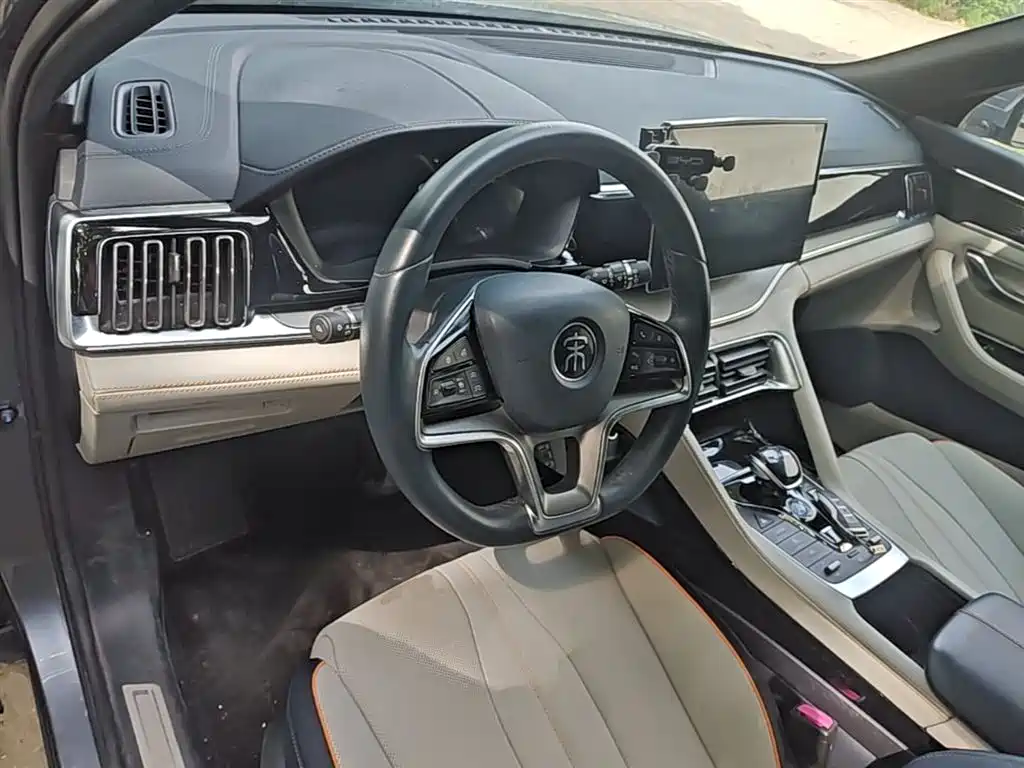 BYD Song PLUS PHEV 2021 DM-i 110KM Flagship PLUS фото 10