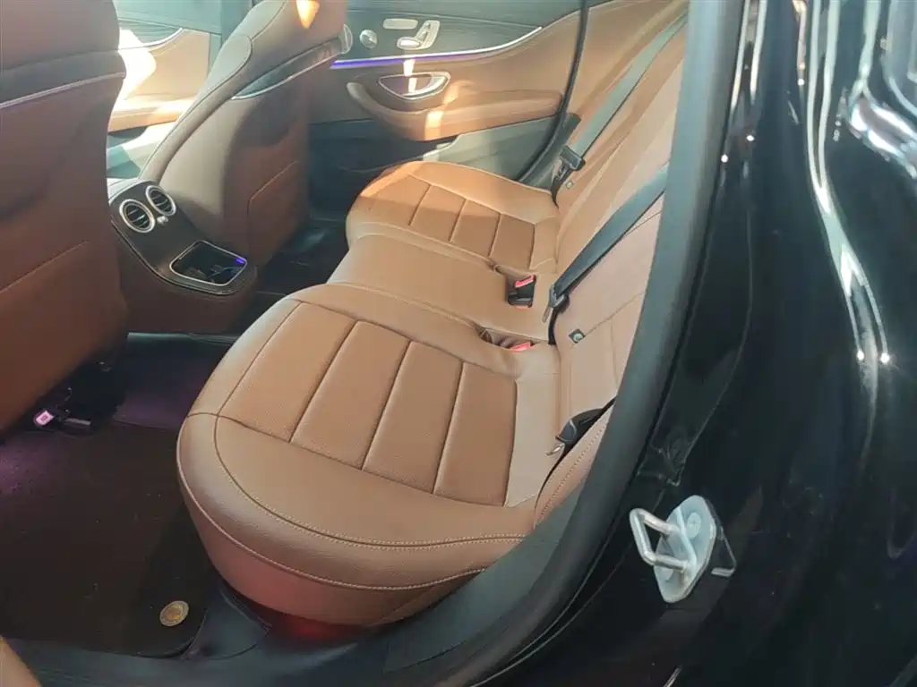 Mercedes-Benz E-Class 2022 Second Facelift E 300 L Sport Luxury фото 17