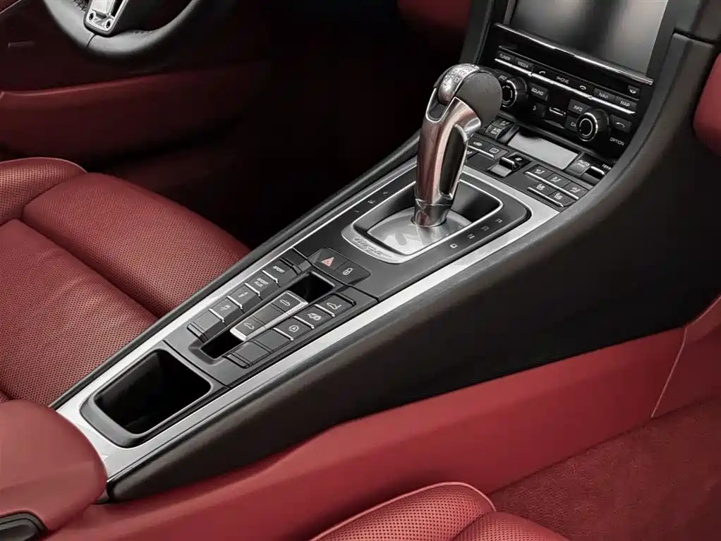 Porsche 911 2014 Targa 4 3.4L фото 14