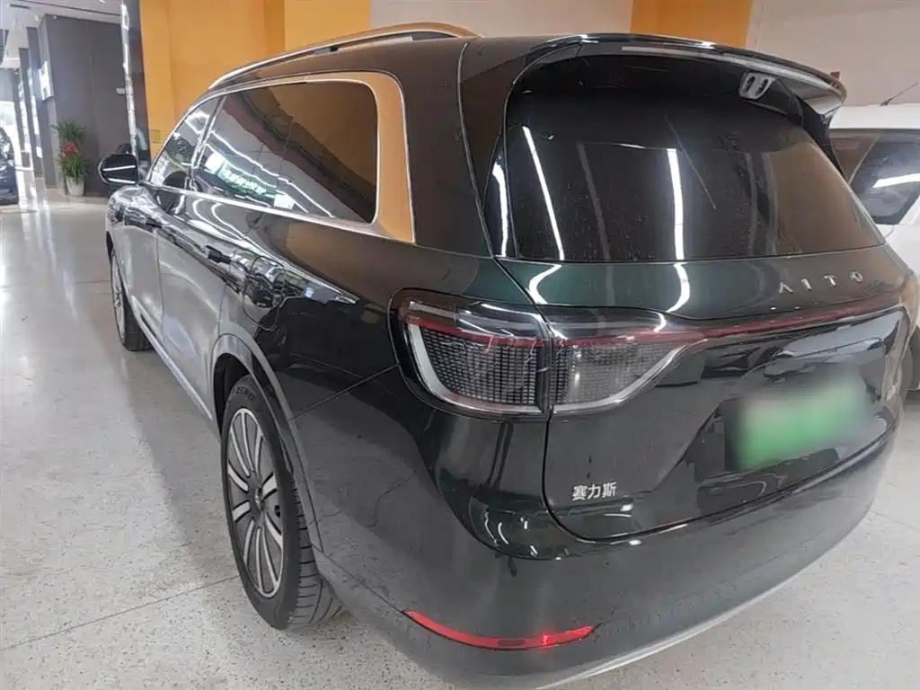 AITO Wenjie AITO M9 2025 Extended Range Max 52kWh 6-Seater фото 5