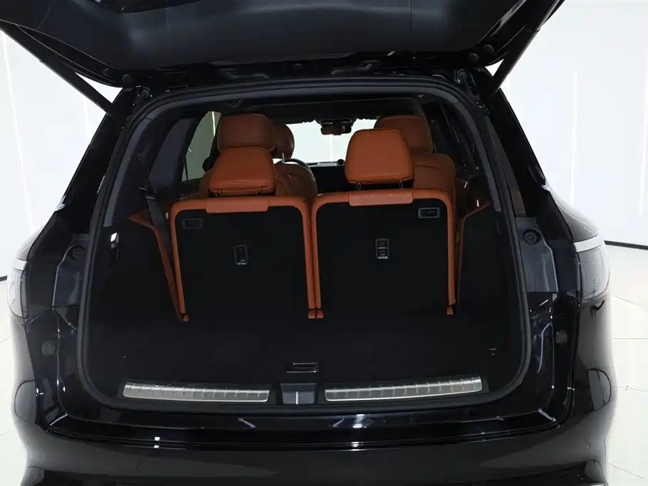 AITO Wenjie AITO M8 2025 Extended Range Ultra 53.4kWh 6-Seater фото 10