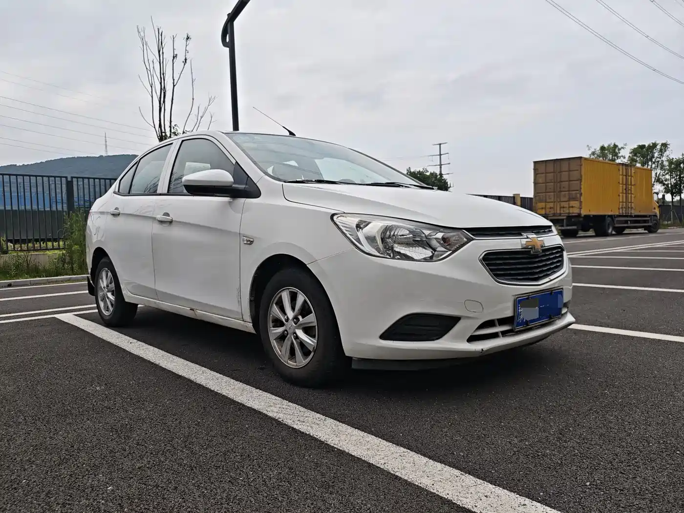 Chevrolet Sail 2015 Sail 3 1.3L AMT Ideal Edition фото 3