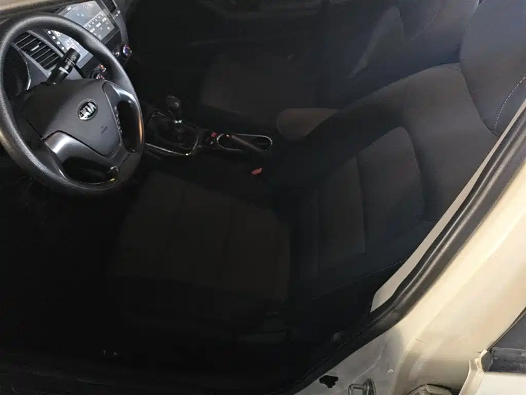 Kia K3 2016 1.6L Manual GL фото 15