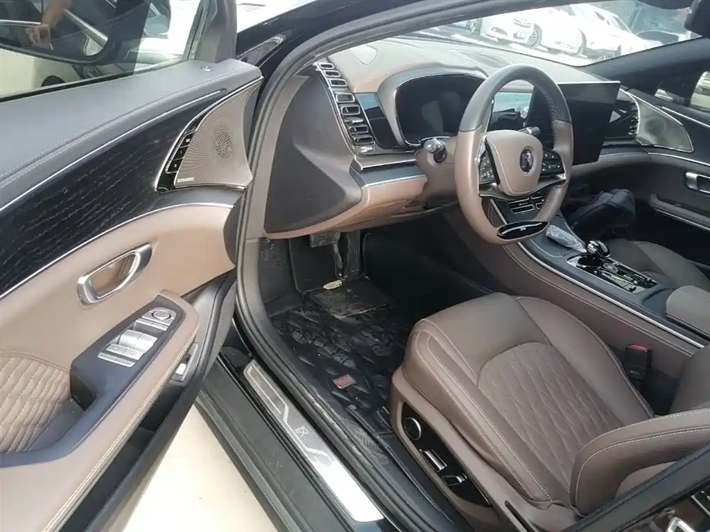 BYD Han 2022 DM-i 121KM Premium Edition фото 16