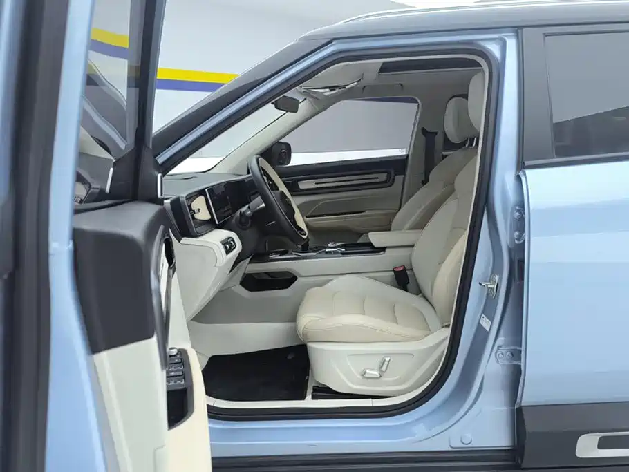 Фото 9 - Geely ICON