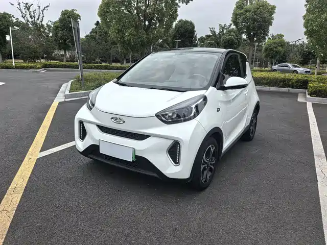 QQ New Energy Little Ant 2021 200K Fans Edition Talent Version (NCM Battery 301km)
