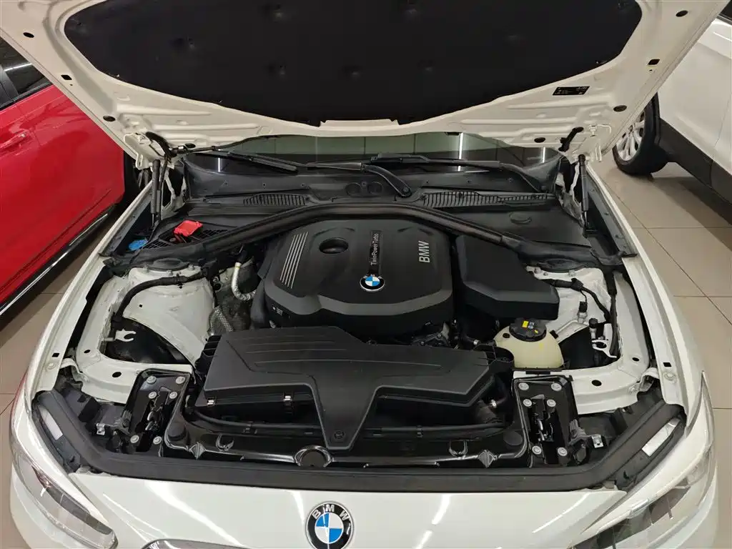 BMW 1 Series (Import) 2018 118i Sport Design Package фото 20