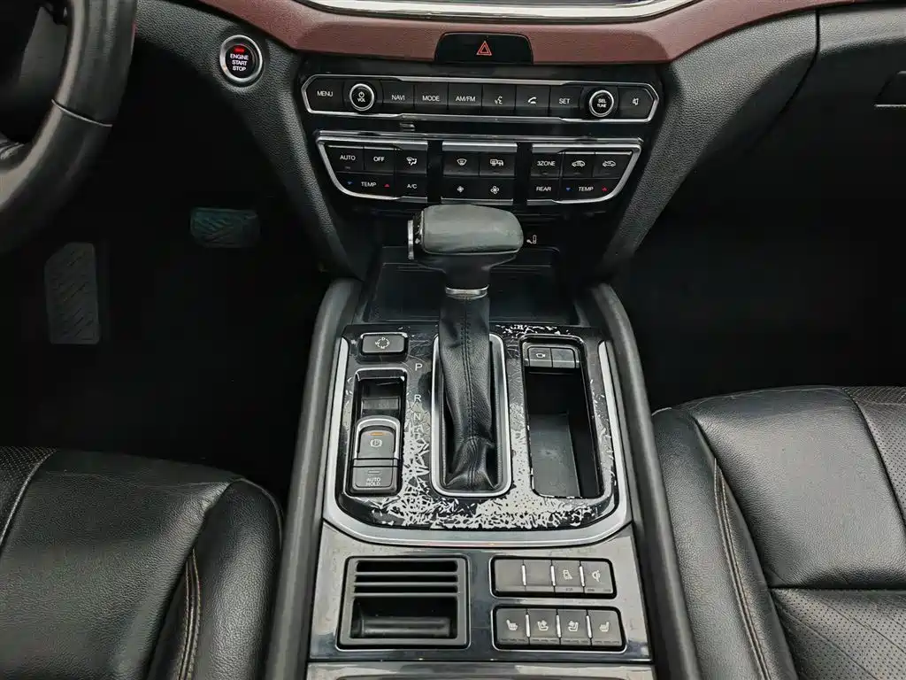 GAC Trumpchi Trumpchi GS8 2017 320T 2WD Luxury Smart Connect (7-seater) фото 13