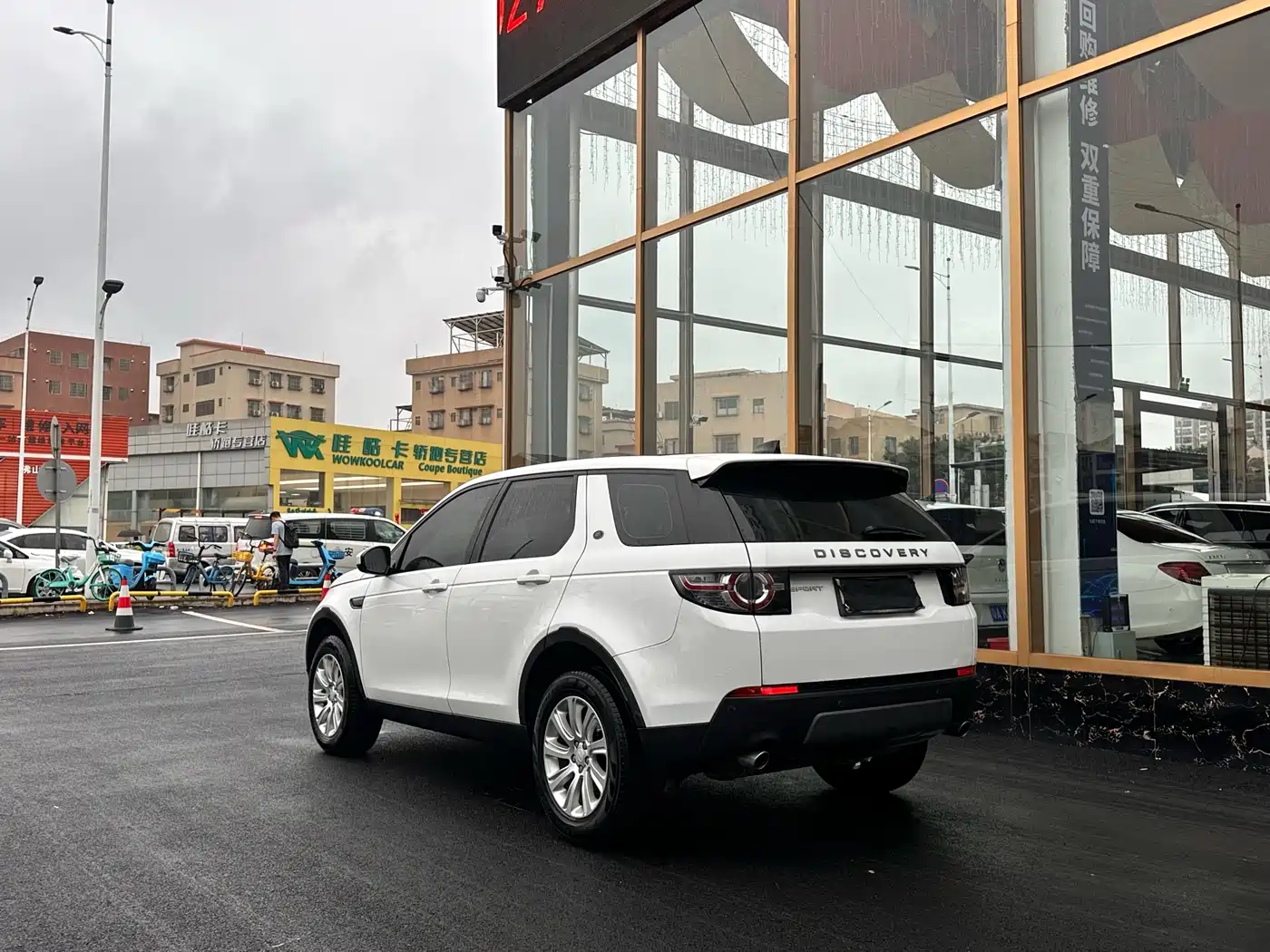 Land Rover Discovery Sport 2019 240PS SE Edition China V фото 21