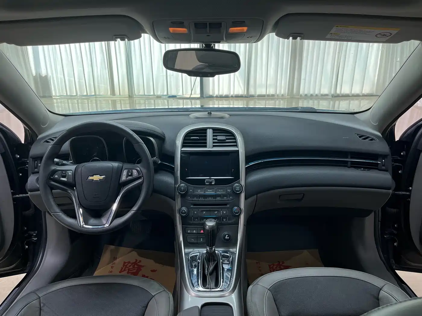 Chevrolet Malibu 2013 2.0L Automatic Luxury Edition фото 14