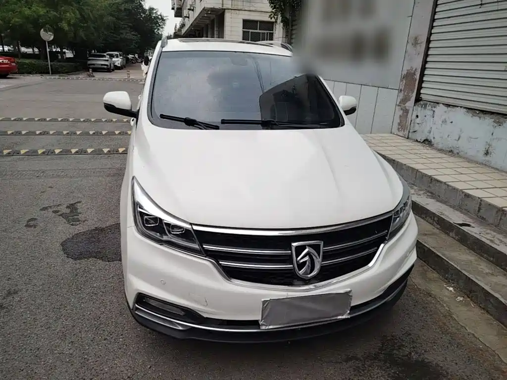 Фото 3 - Baojun 730