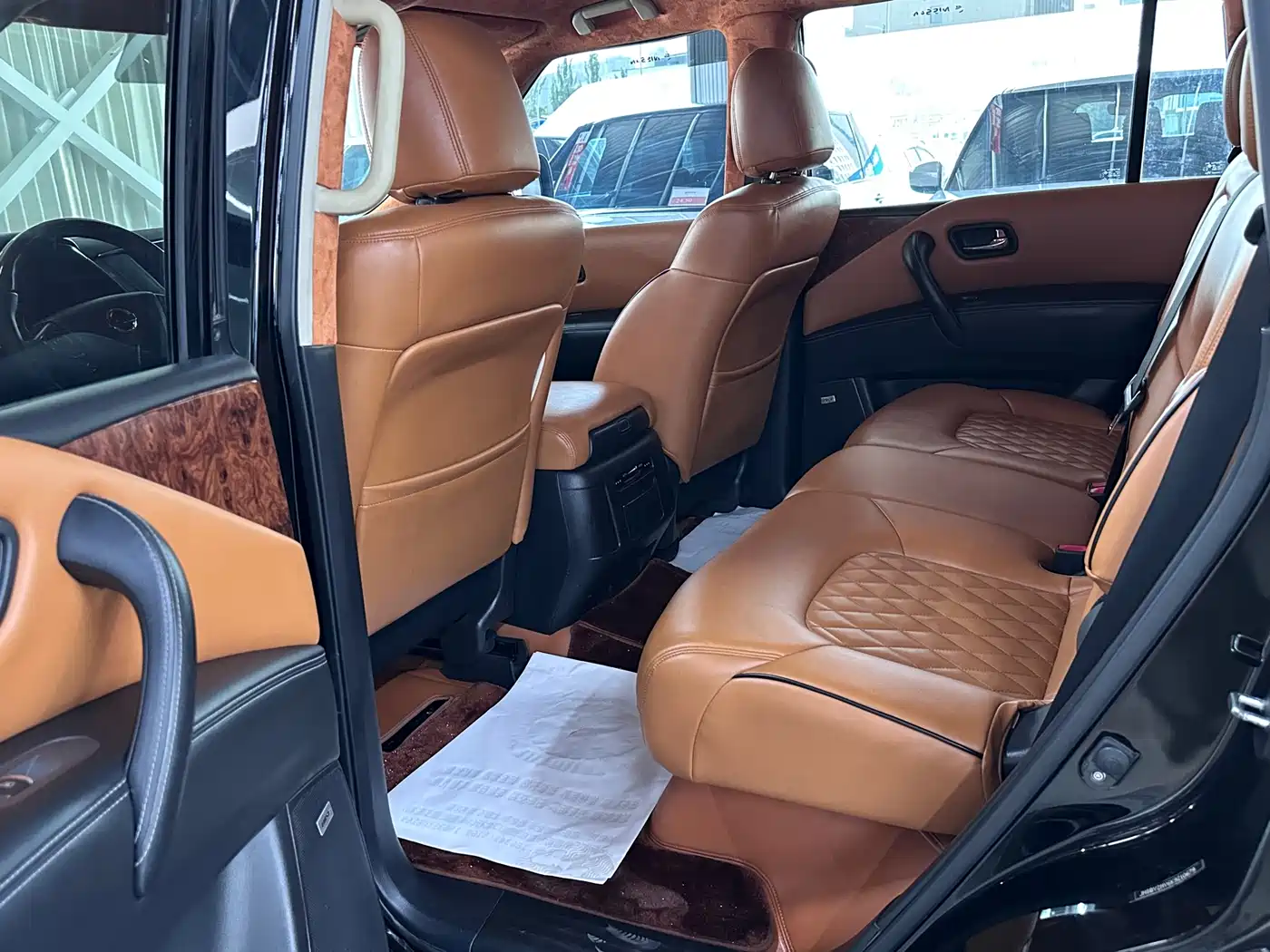 Nissan Patrol 2018 4.0L Leadership фото 4