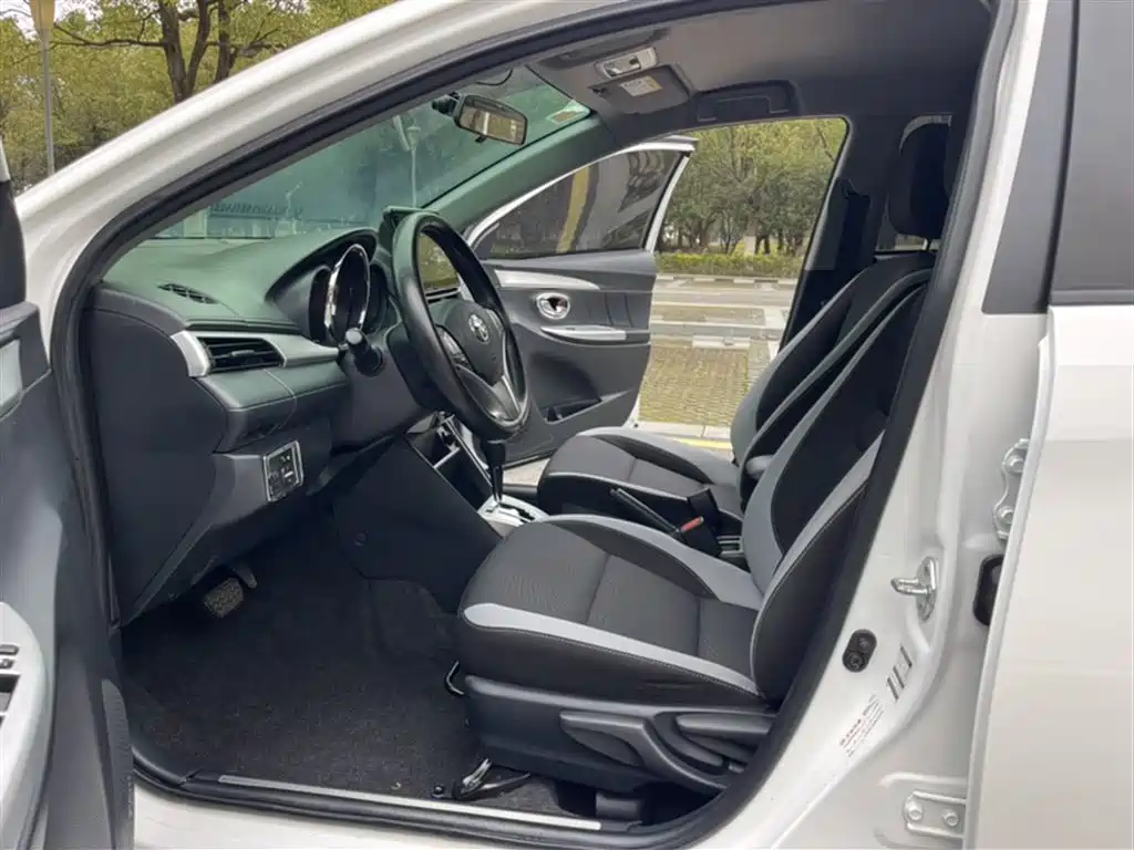 Toyota YARiS L Zhi Xuan 2021 1.5L CVT Leading Edition фото 11