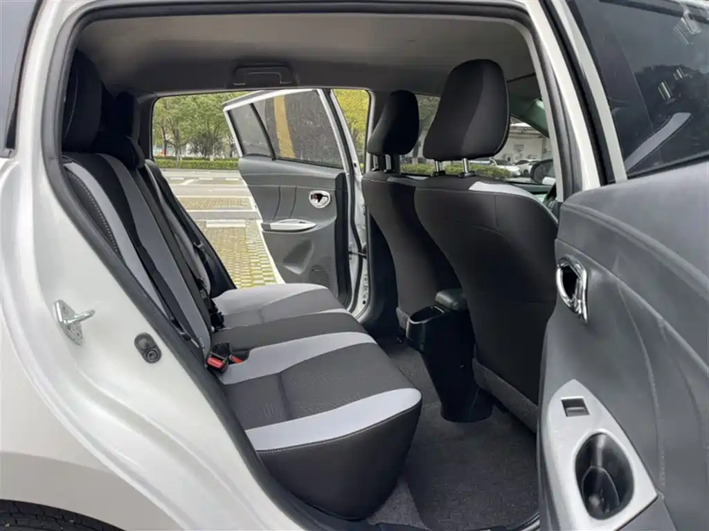 Toyota YARiS L Zhi Xuan 2021 1.5L CVT Leading Edition фото 16