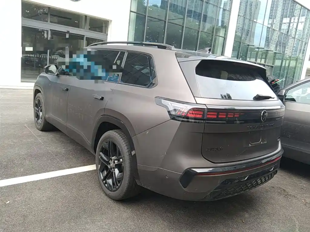 Volkswagen Teramont 2025 Teramont Pro 450TSI 4WD Summit Edition фото 5