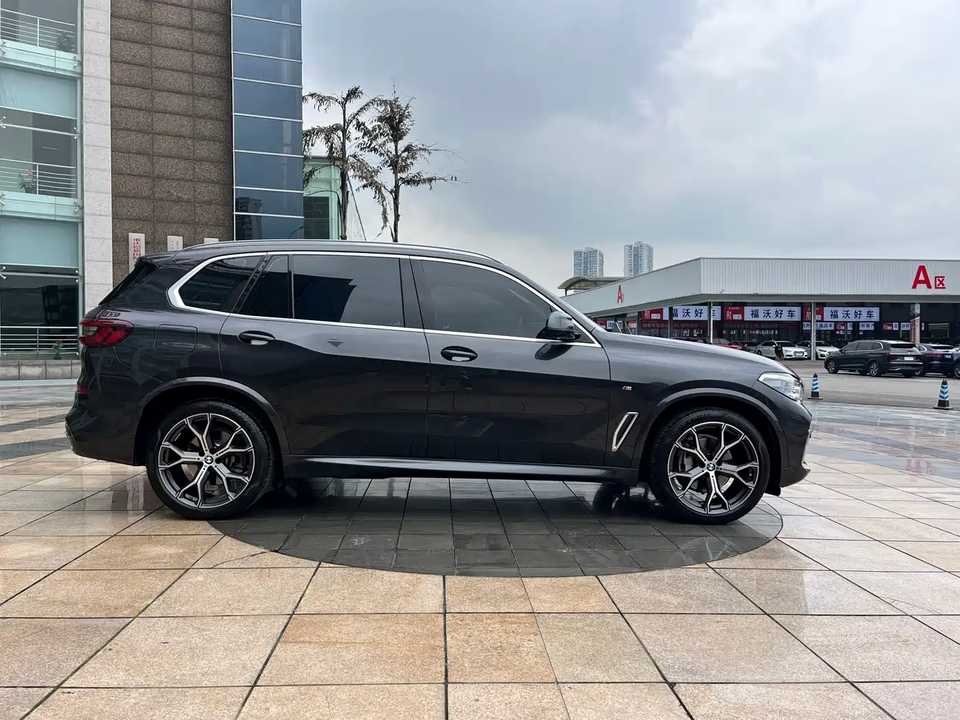 BMW X5 2022 Facelift xDrive 40Li M Sport Package фото 4