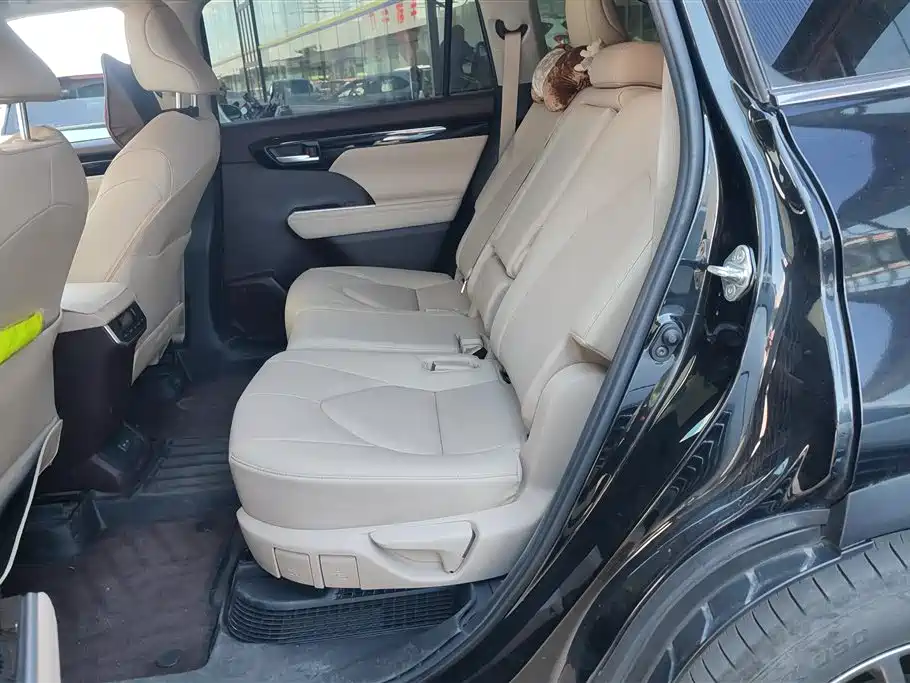 Toyota Highlander 2022 Model Dual Engine 2.5L 4WD Premium Edition 7-Seater фото 11