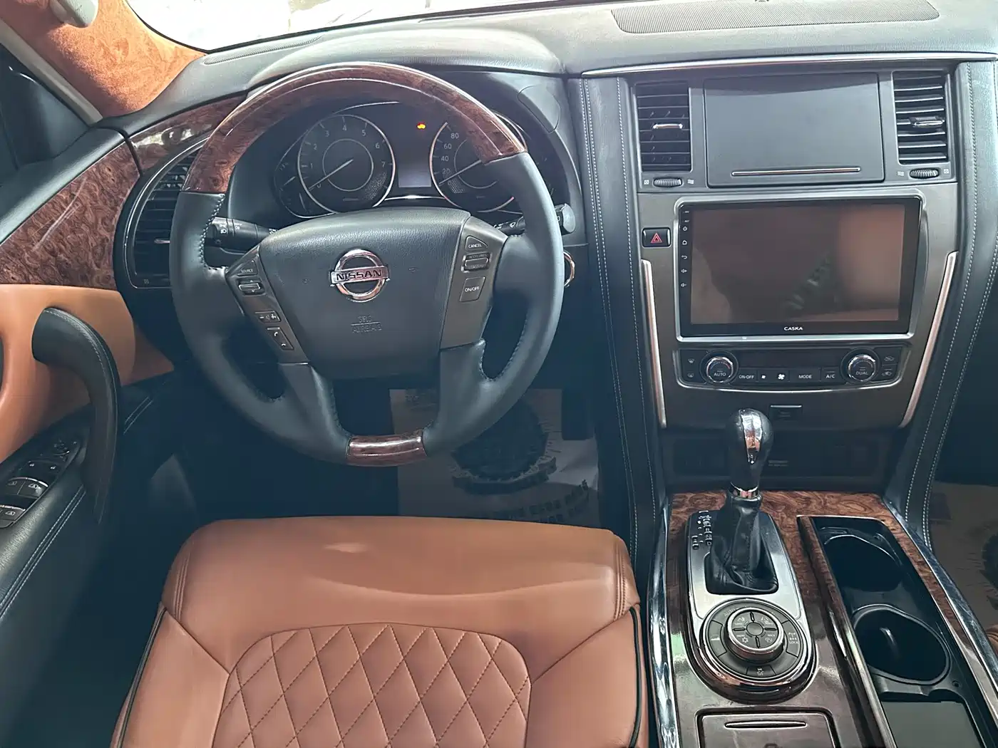 Nissan Patrol 2018 4.0L Leadership фото 5