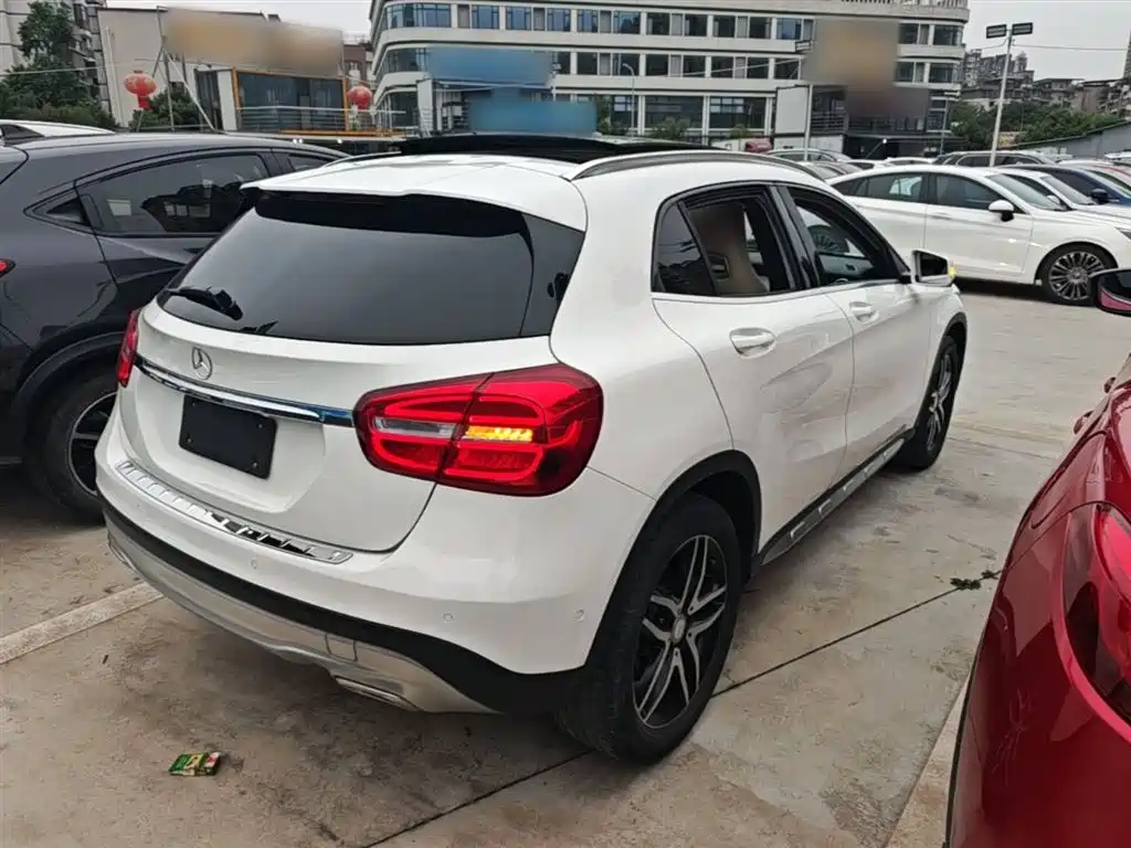 Mercedes-Benz GLA 2016 GLA 200 Fashion фото 7