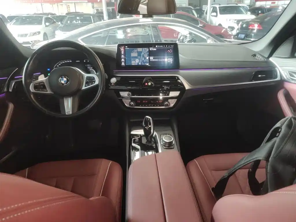 BMW 5 Series 2022 Facelift 530Li Leading M Sport Package фото 10