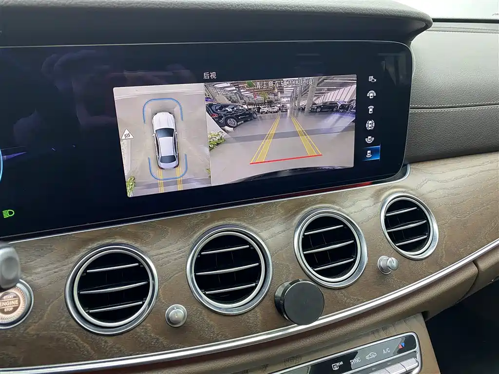 MERCEDES-BENZ E CLASS