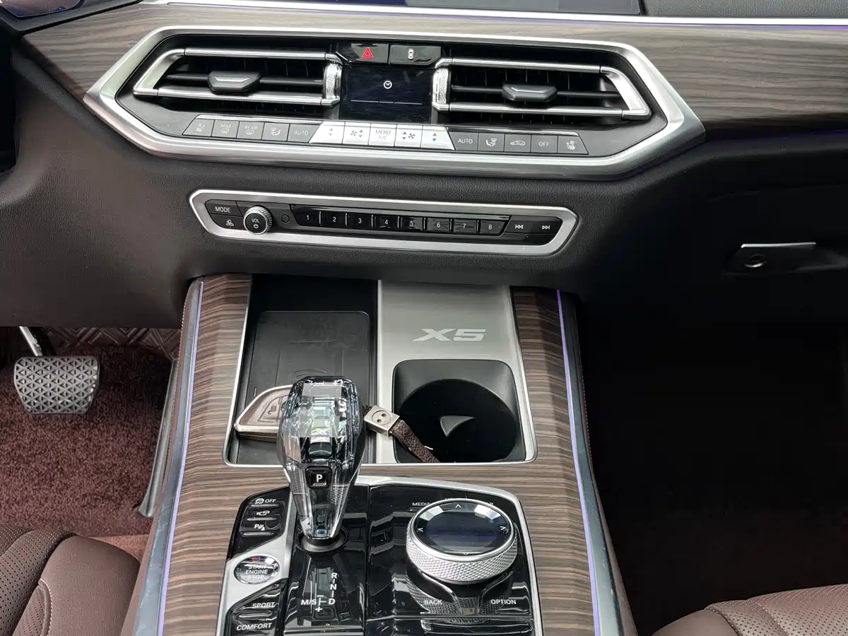 BMW X5 2022 Facelift xDrive 40Li M Sport Package фото 26