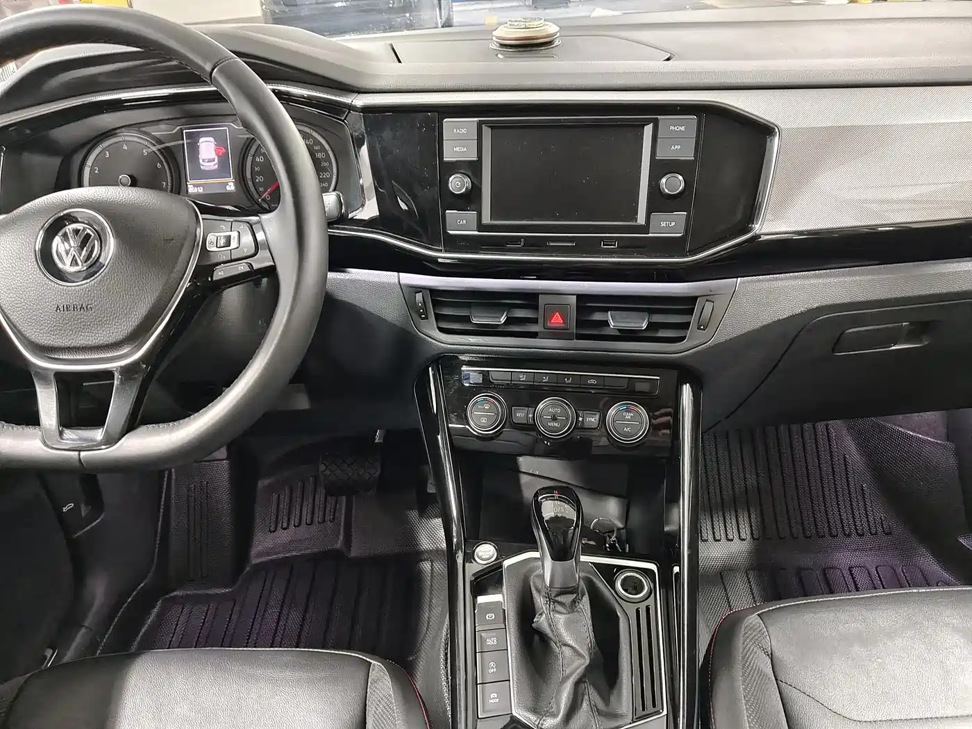 Volkswagen Tayron 2019 330TSI 2WD Luxury China VI фото 13