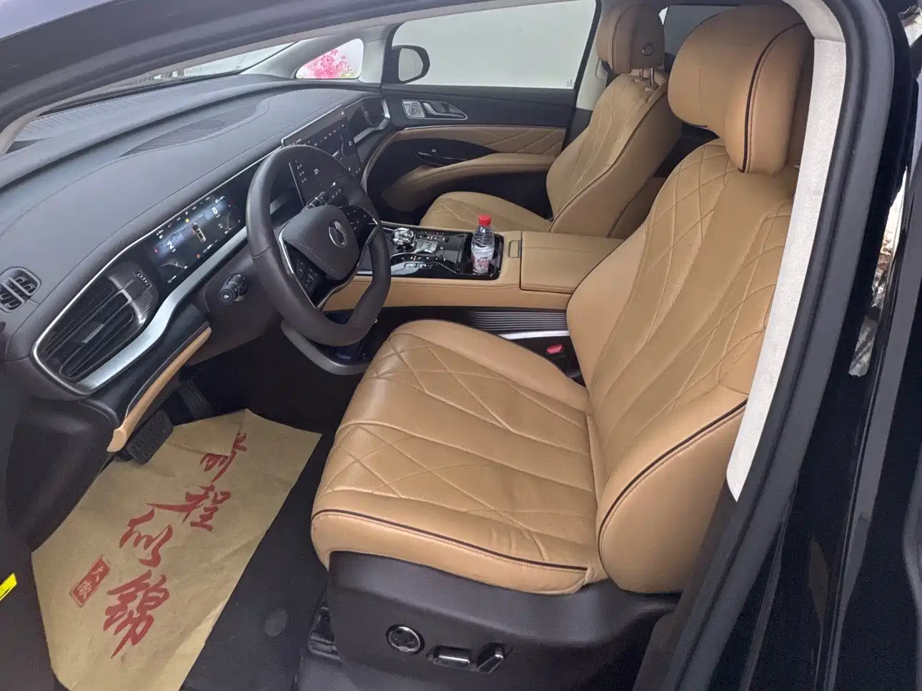 Denza D9 2024 DM-i 980 AWD Prestige фото 2