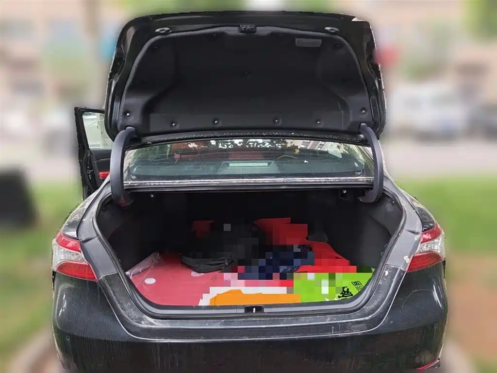 Toyota Camry 2018 2.5S Trend Edition фото 10