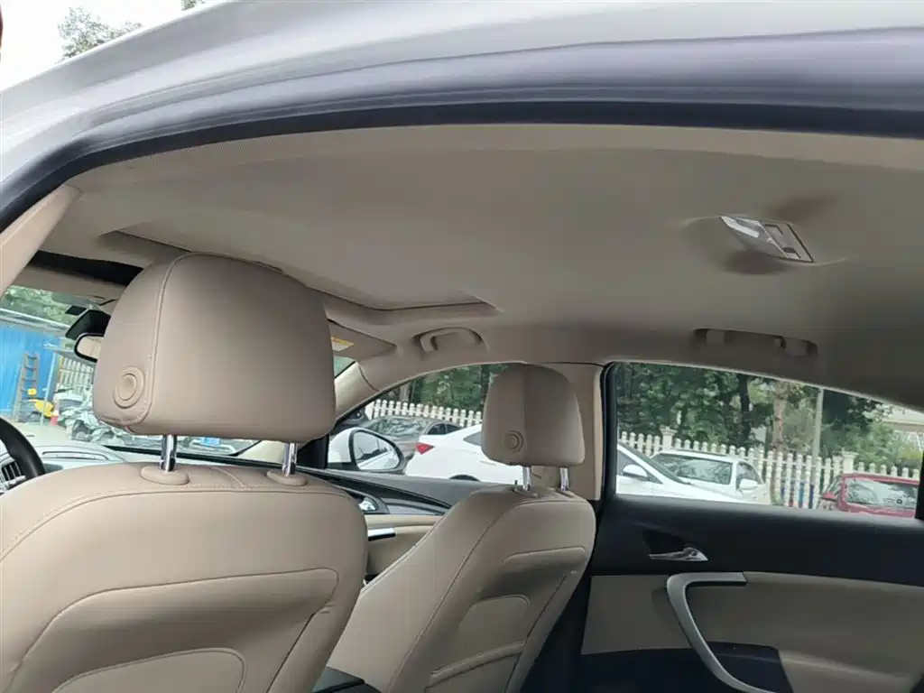 Buick Regal 2015 2.0L Elite Fashion Model фото 18