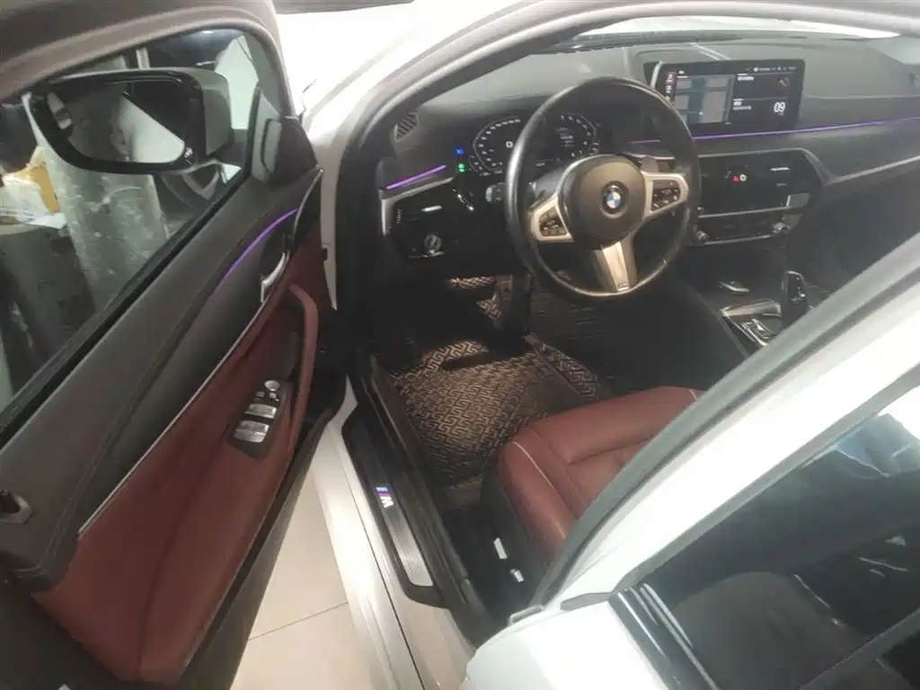 BMW 5 Series 2022 Facelift 530Li Leading M Sport Package фото 16