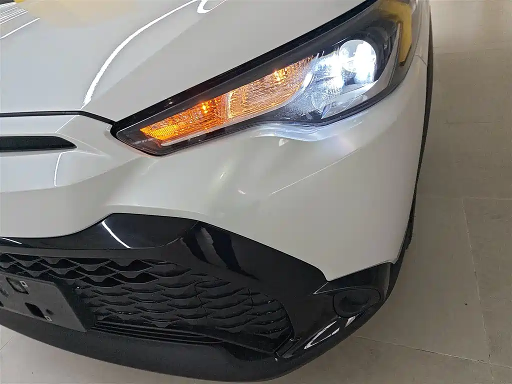 Toyota Frontlander 2024 2.0L CVT Elite Edition фото 23