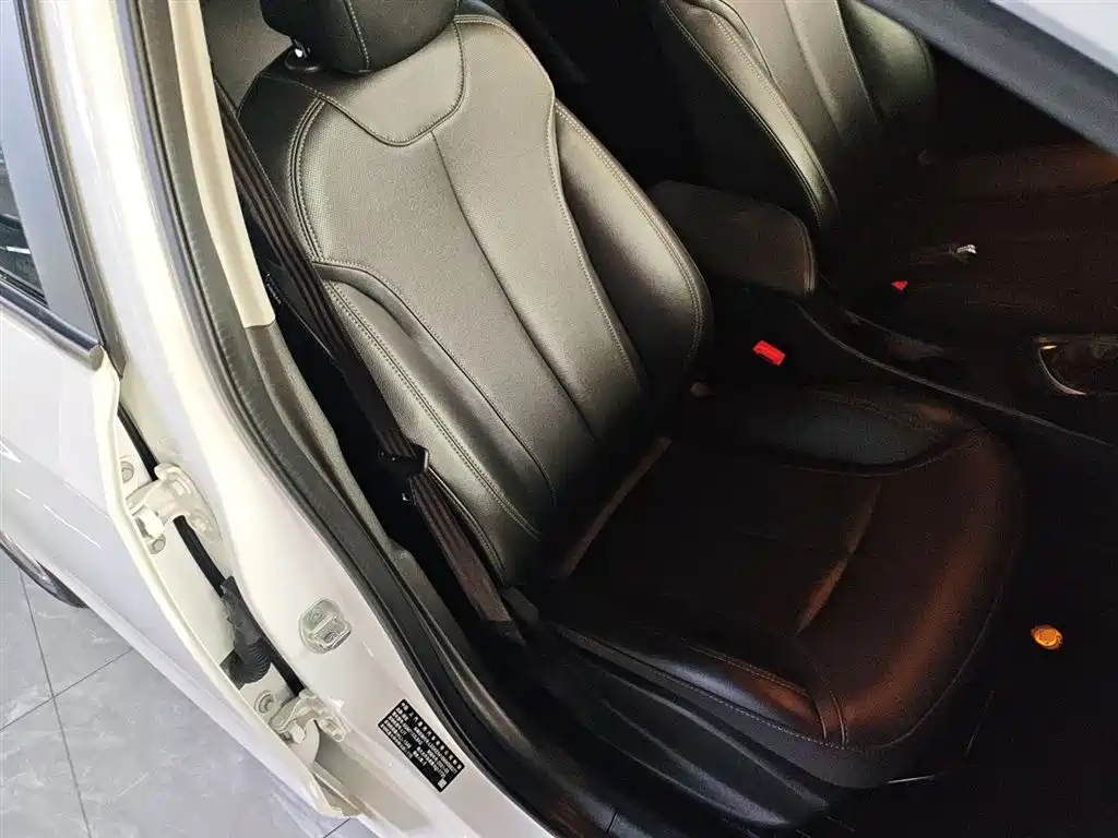 Buick Excelle 2021 Facelift 1.3T Auto Mild Hybrid Elite фото 25