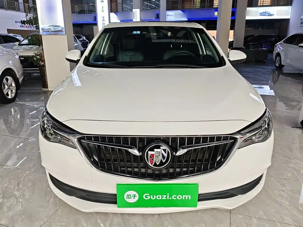 Buick Excelle 2021 Facelift 1.3T Auto Mild Hybrid Elite фото 3