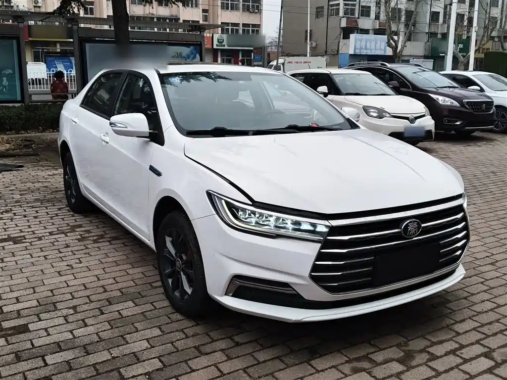 BYD Qin 2019 1.5L Automatic Prestige фото 22