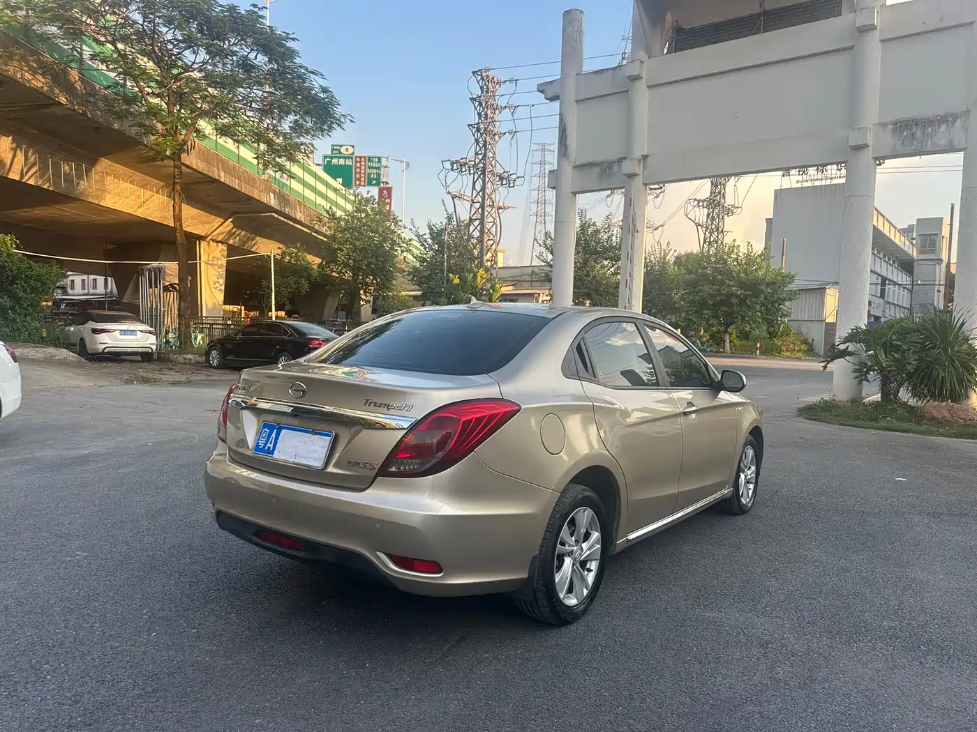 GAC Trumpchi Trumpchi GA3S Vision 2014 1.6L Automatic Luxury ESP Edition фото 5
