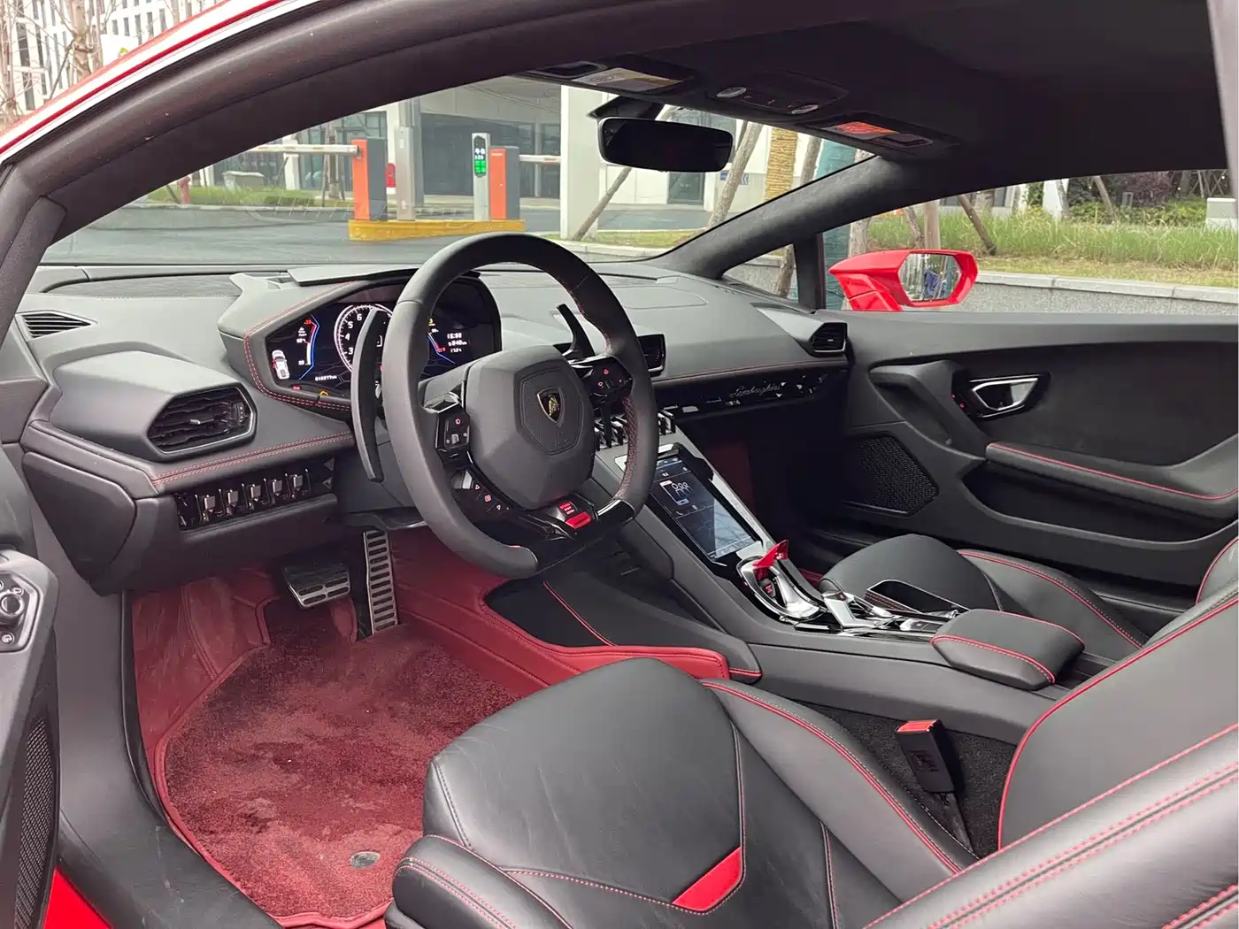 LAMBORGHINI HURACÁN