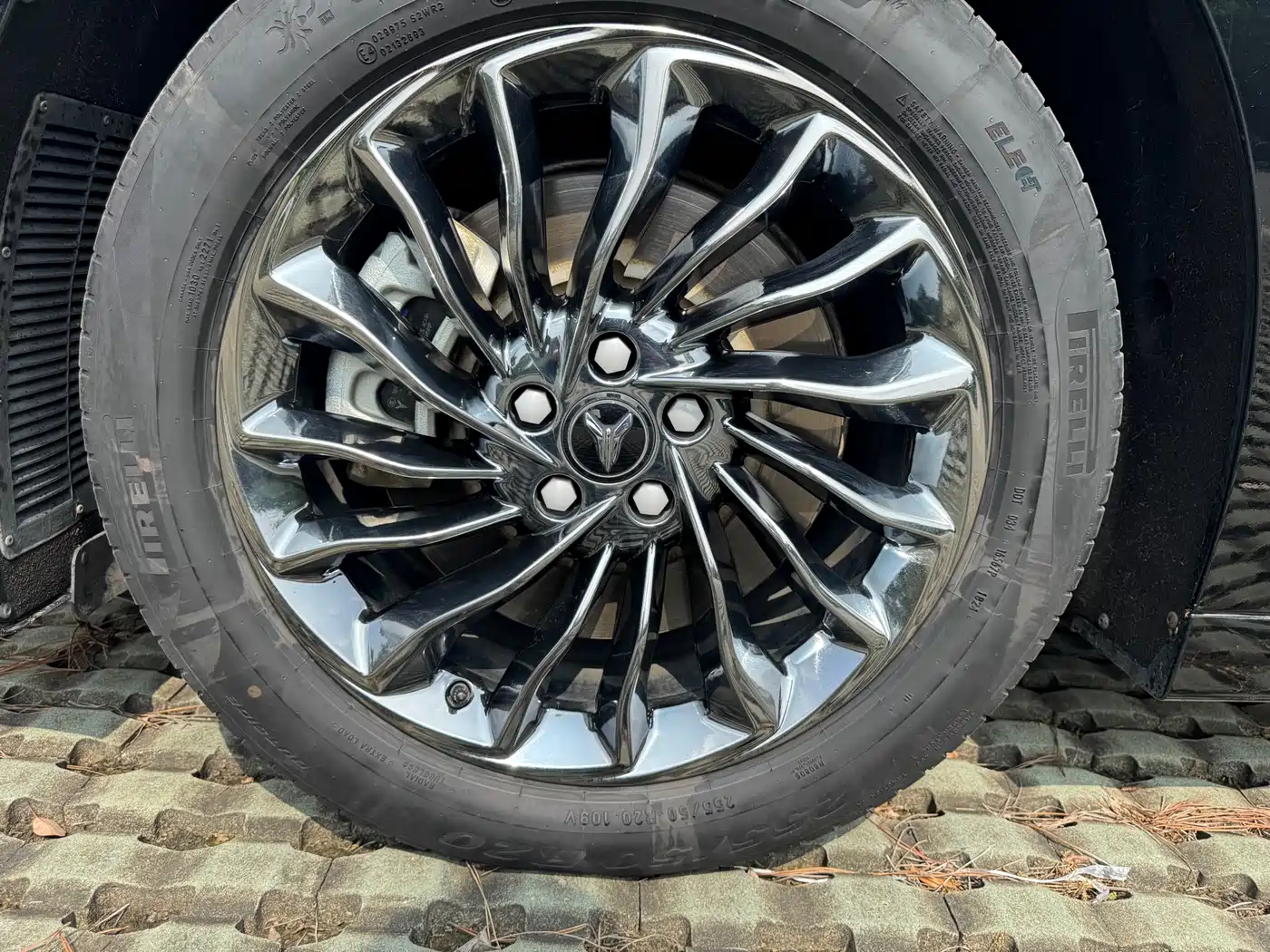 Voyah Auto Voyah Dreamer 2024 PHEV Extended Range Premium Edition фото 18