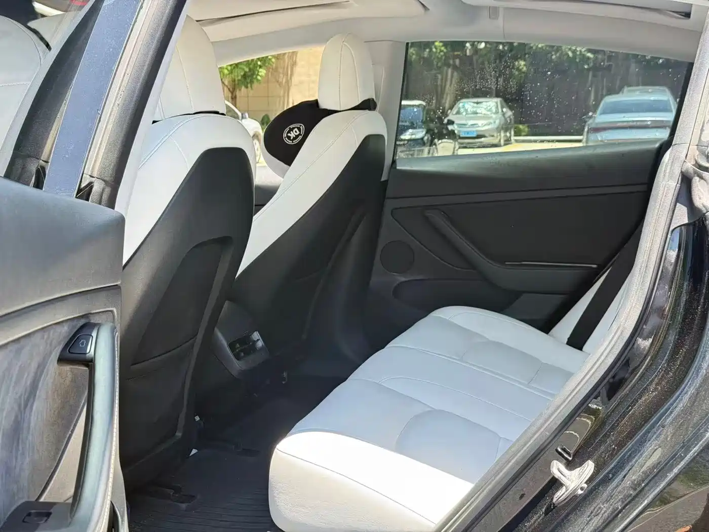 Фото 6 - Tesla Model 3