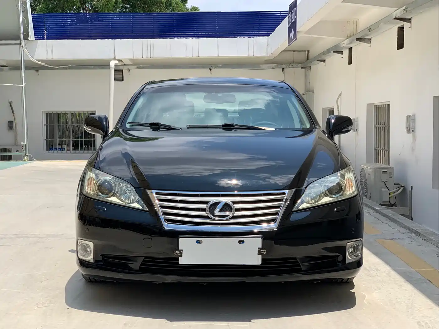 Lexus ES 2012 240 Special Limited Edition фото 2