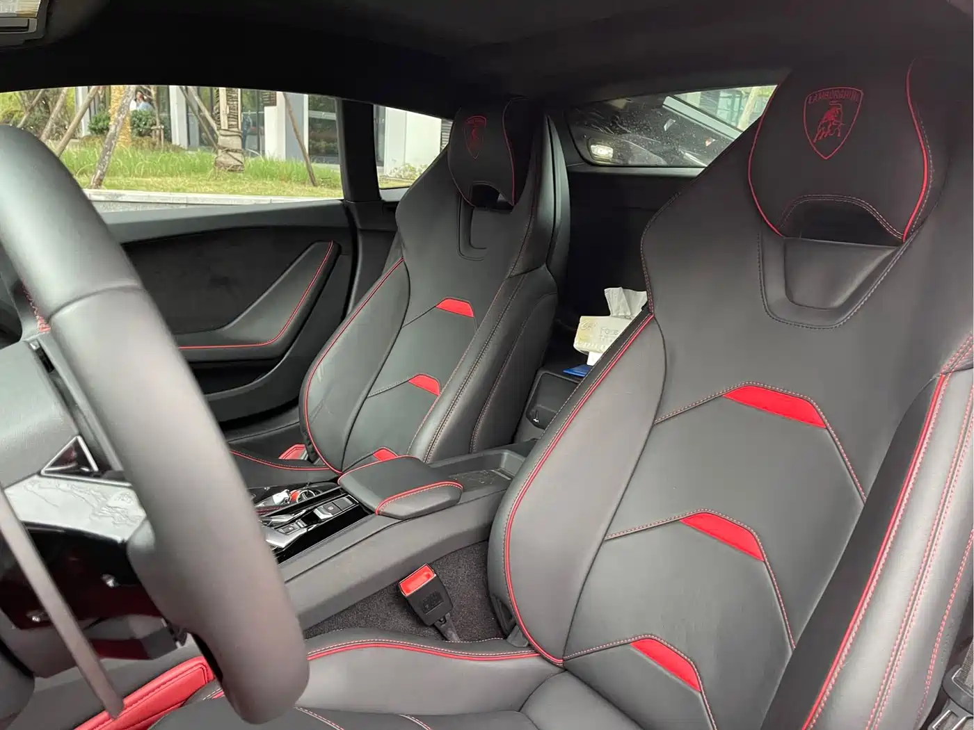 LAMBORGHINI HURACÁN