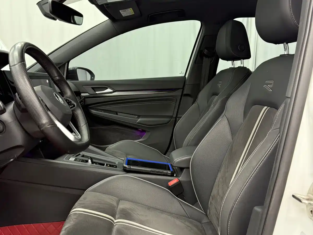 Volkswagen Golf 2023 Facelift 280TSI DSG R-Line фото 11