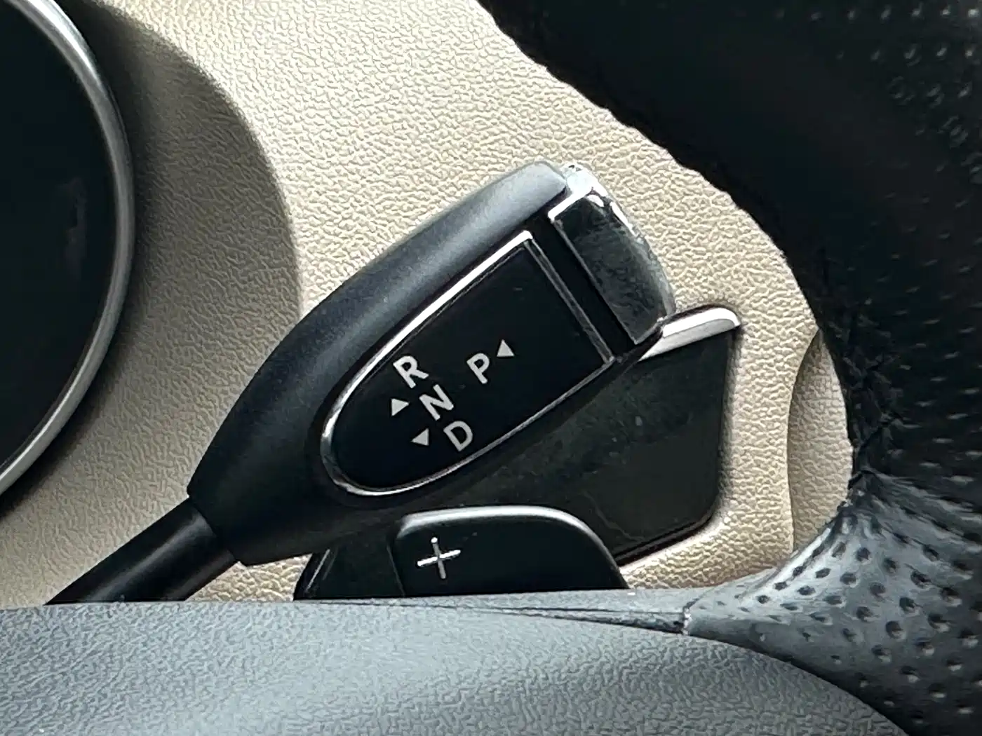 Mercedes-Benz R-Class 2017 R 320 4MATIC Luxury Collector's Edition фото 14